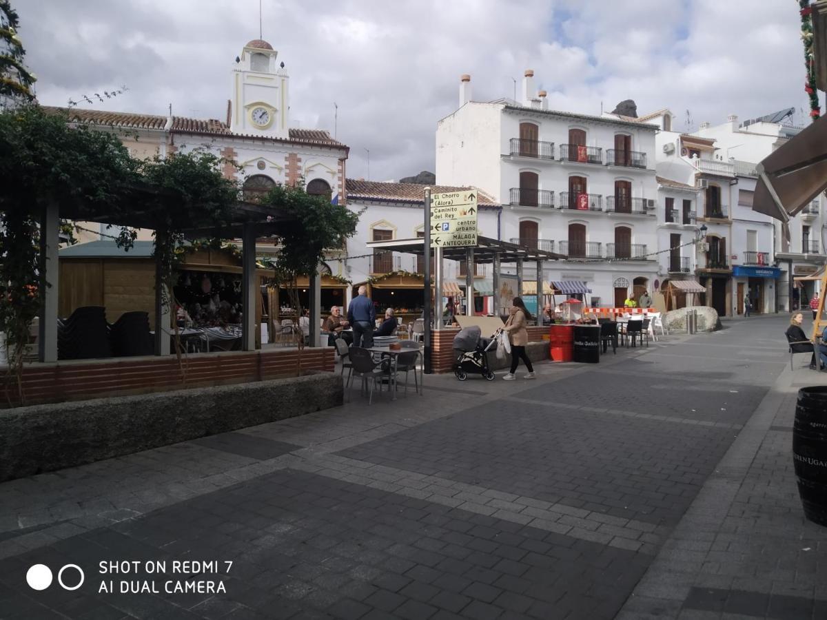 Alojamiento Alora Castillo Arabe Y Museo Exteriér fotografie